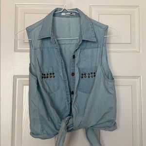 Papaya button hem knot tee!